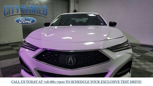 Used 2023 Acura TLX w/ Technology Package image 3