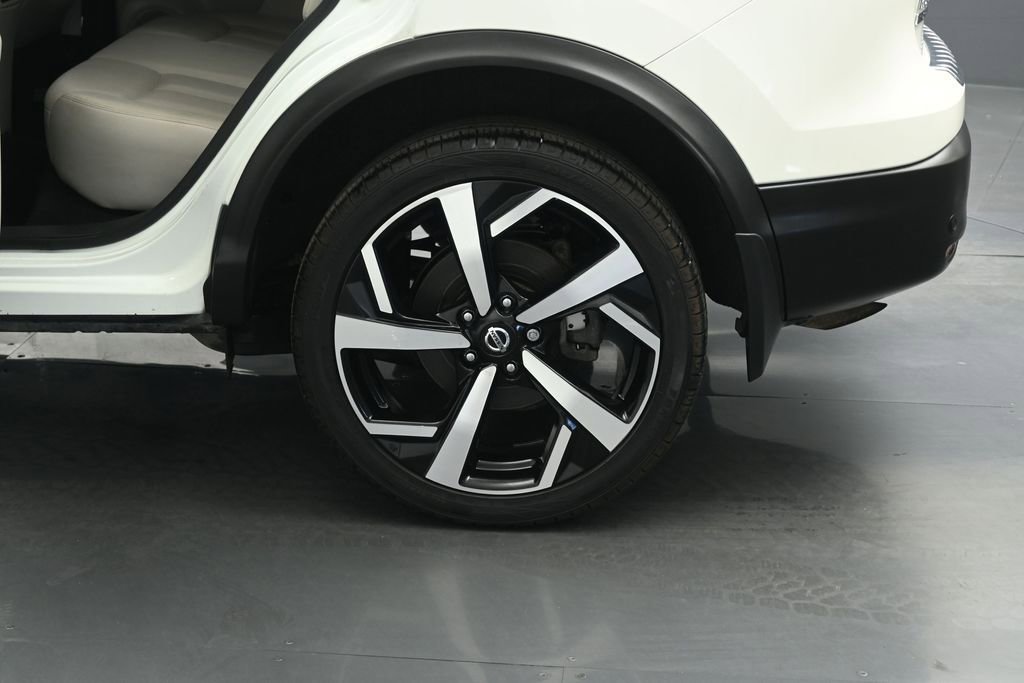 Used 2020 Nissan Rogue Sport SL w/ Premium Package FWD image 25