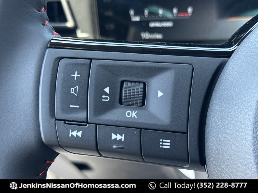 New 2026 Nissan Kicks SR w/ Cold Weather Package FWD image 41
