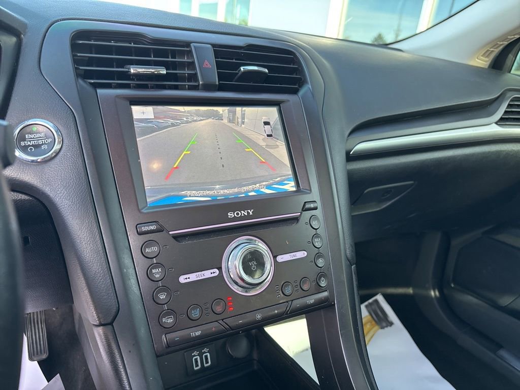 Used 2020 Ford Fusion Titanium FWD image 11