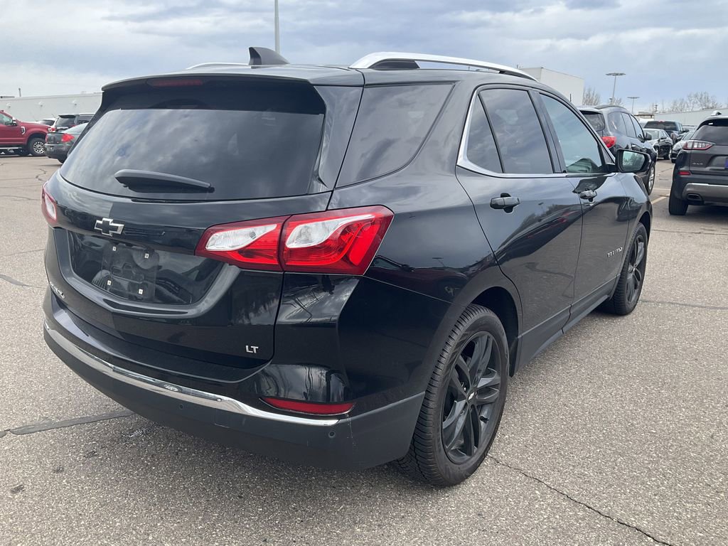 Used 2020 Chevrolet Equinox LT w/ Midnight Edition image 2