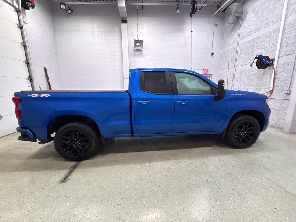 Used 2024 Chevrolet Silverado 1500 RST w/ Convenience Package II AWD/4WD image 3