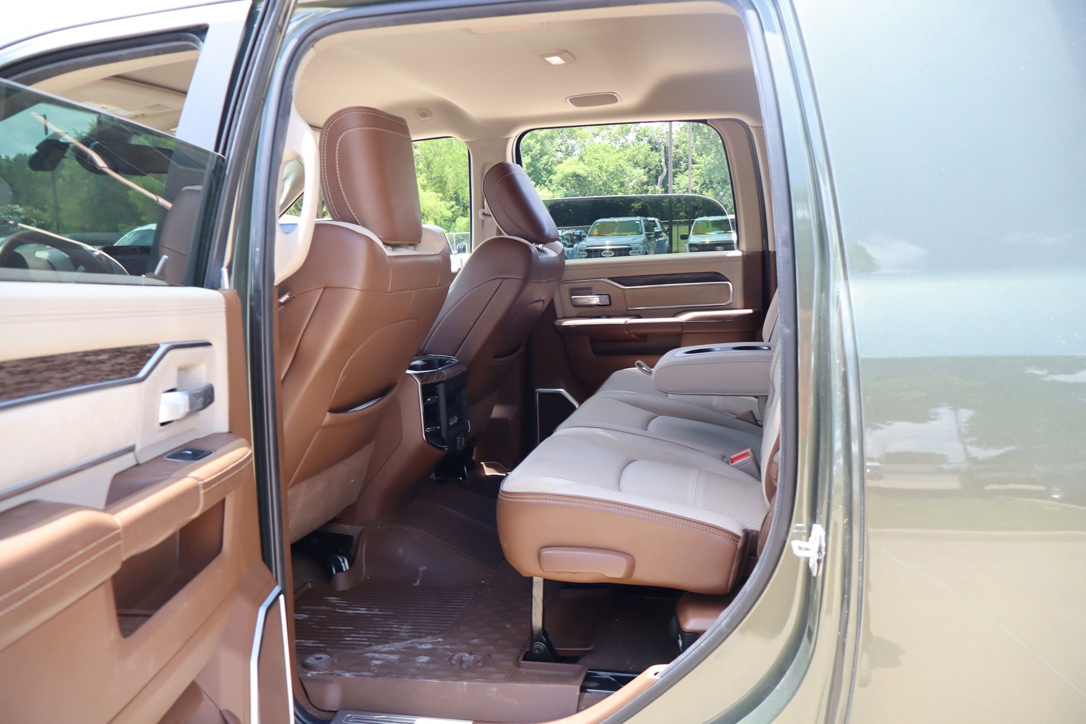 Used 2020 RAM 3500 Laramie AWD/4WD image 25