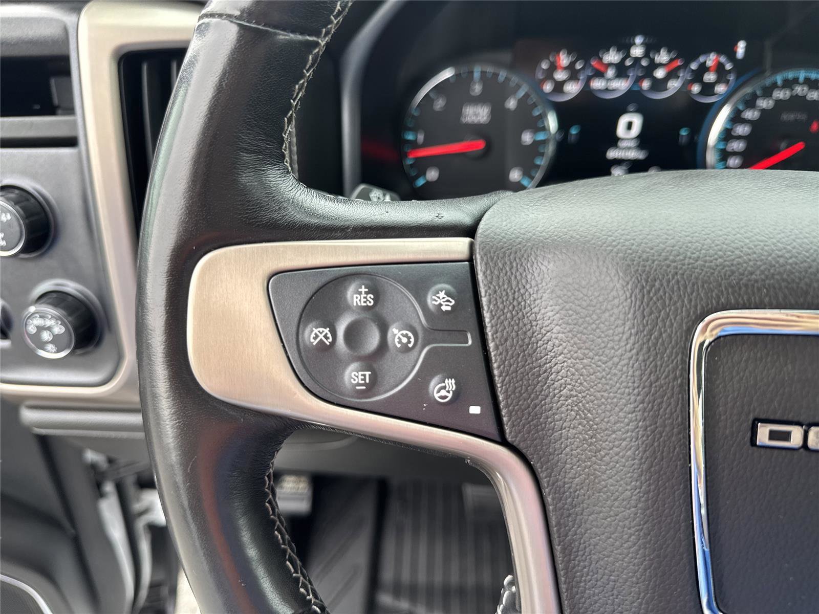 Used 2018 GMC Sierra 1500 Denali AWD/4WD image 10