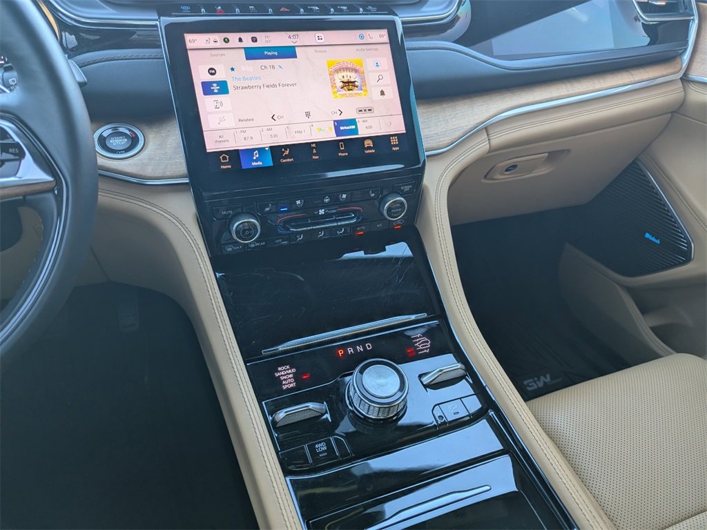 Used 2022 Jeep Grand Cherokee Summit image 24