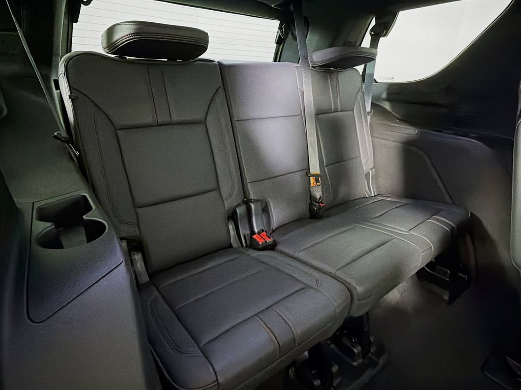 Used 2024 Chevrolet Tahoe RST w/ Luxury Package AWD/4WD image 25