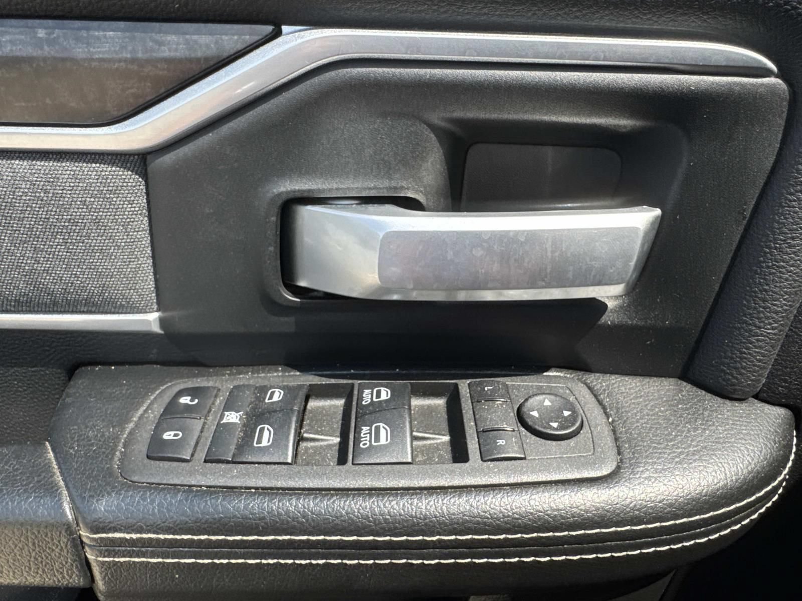 Used 2022 RAM 2500 Big Horn w/ Night Edition AWD/4WD image 19
