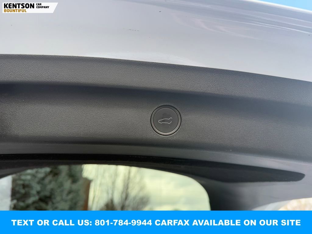 Used 2022 Tesla Model Y Performance image 34