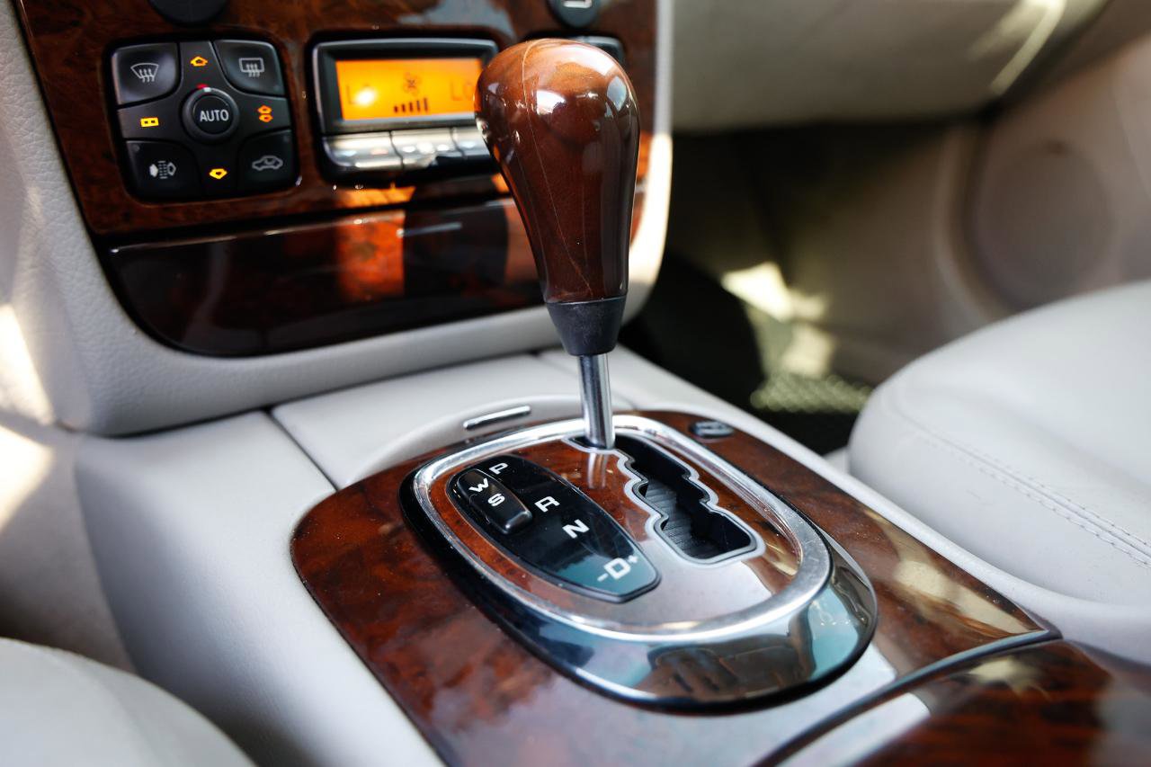 Used 2001 Mercedes-Benz S 500 image 36