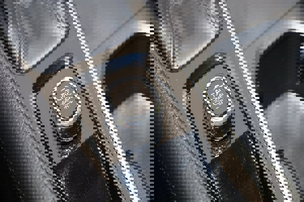 Used 2022 Volvo XC90 T6 Momentum w/ Climate Package image 29