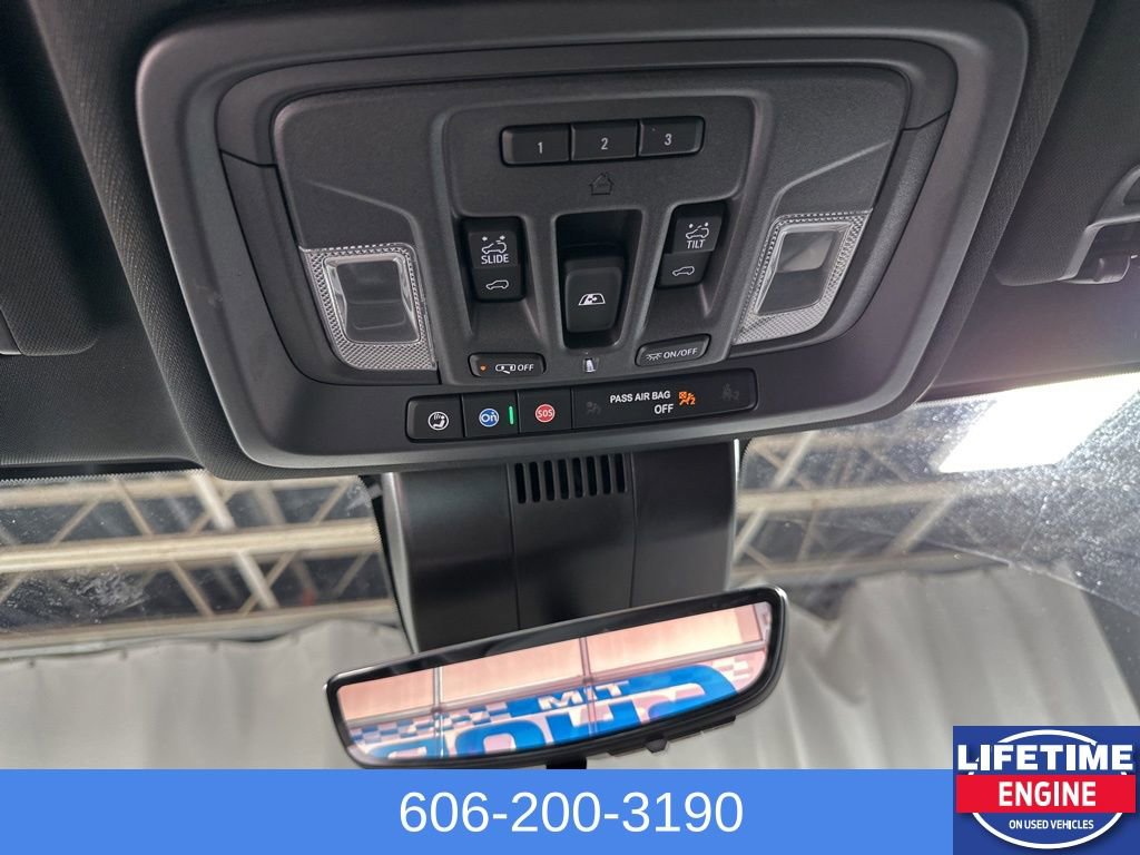Used 2024 Chevrolet Silverado 2500 ZR2 w/ Technology Package image 28