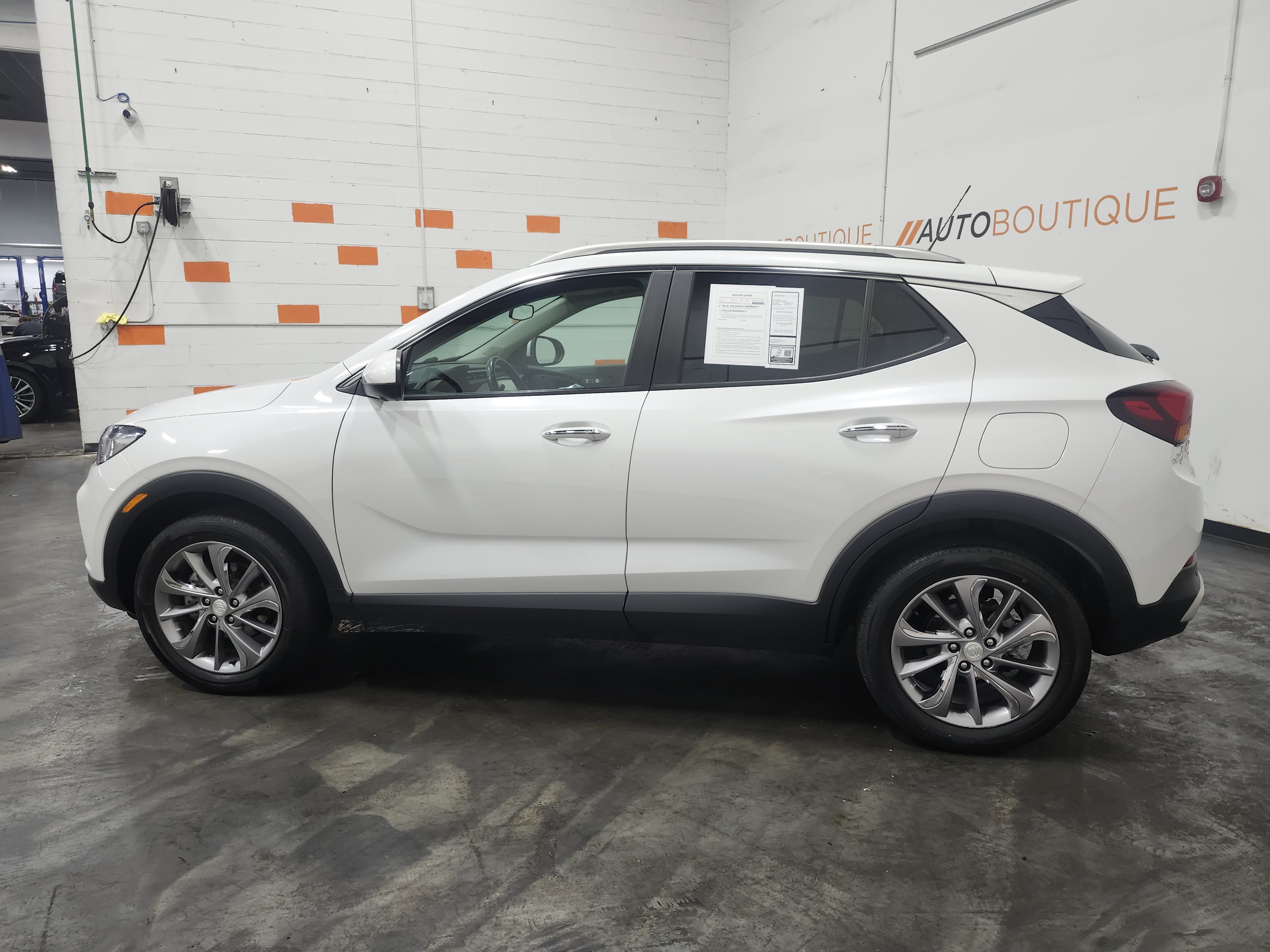 Used 2020 Buick Encore GX Select w/ Experience Buick Package AWD/4WD image 17