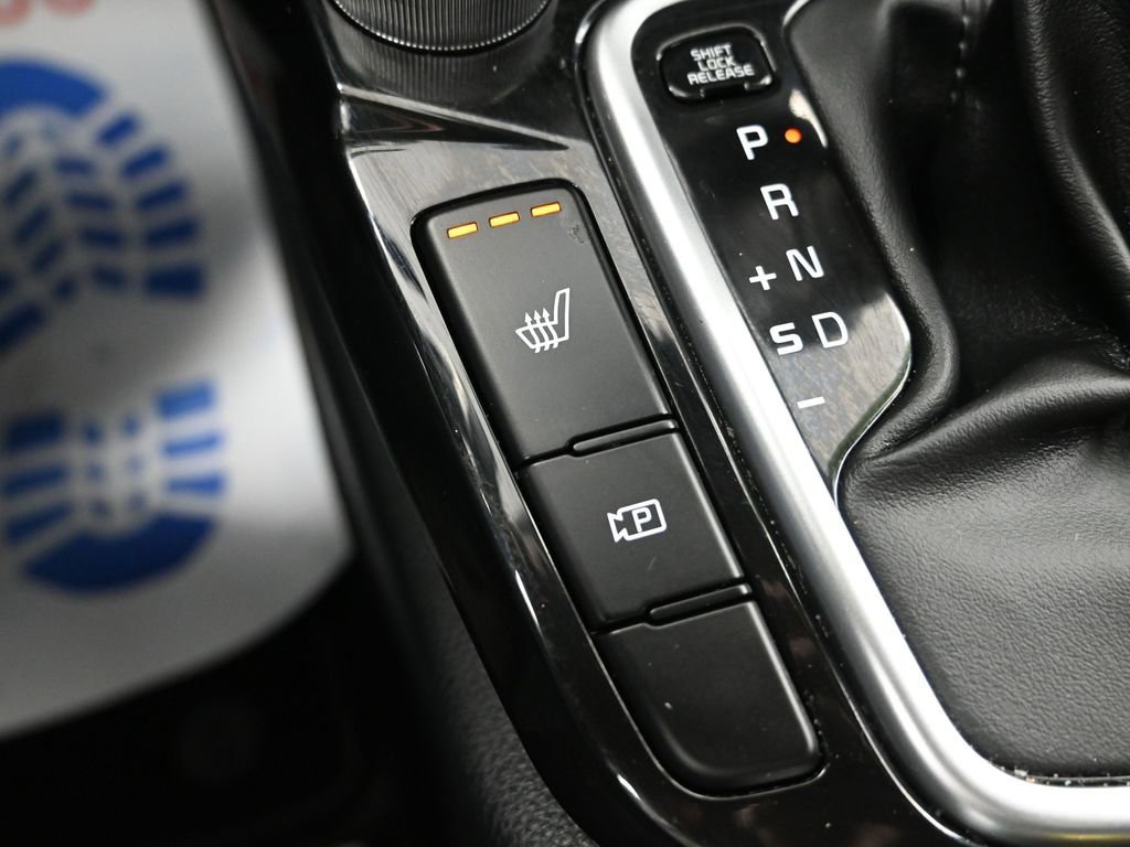 Certified 2024 Kia Seltos X-Line image 15