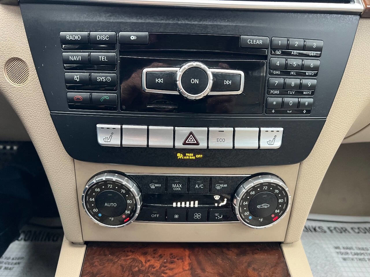 Used 2013 Mercedes-Benz C 300 4MATIC Sedan image 27