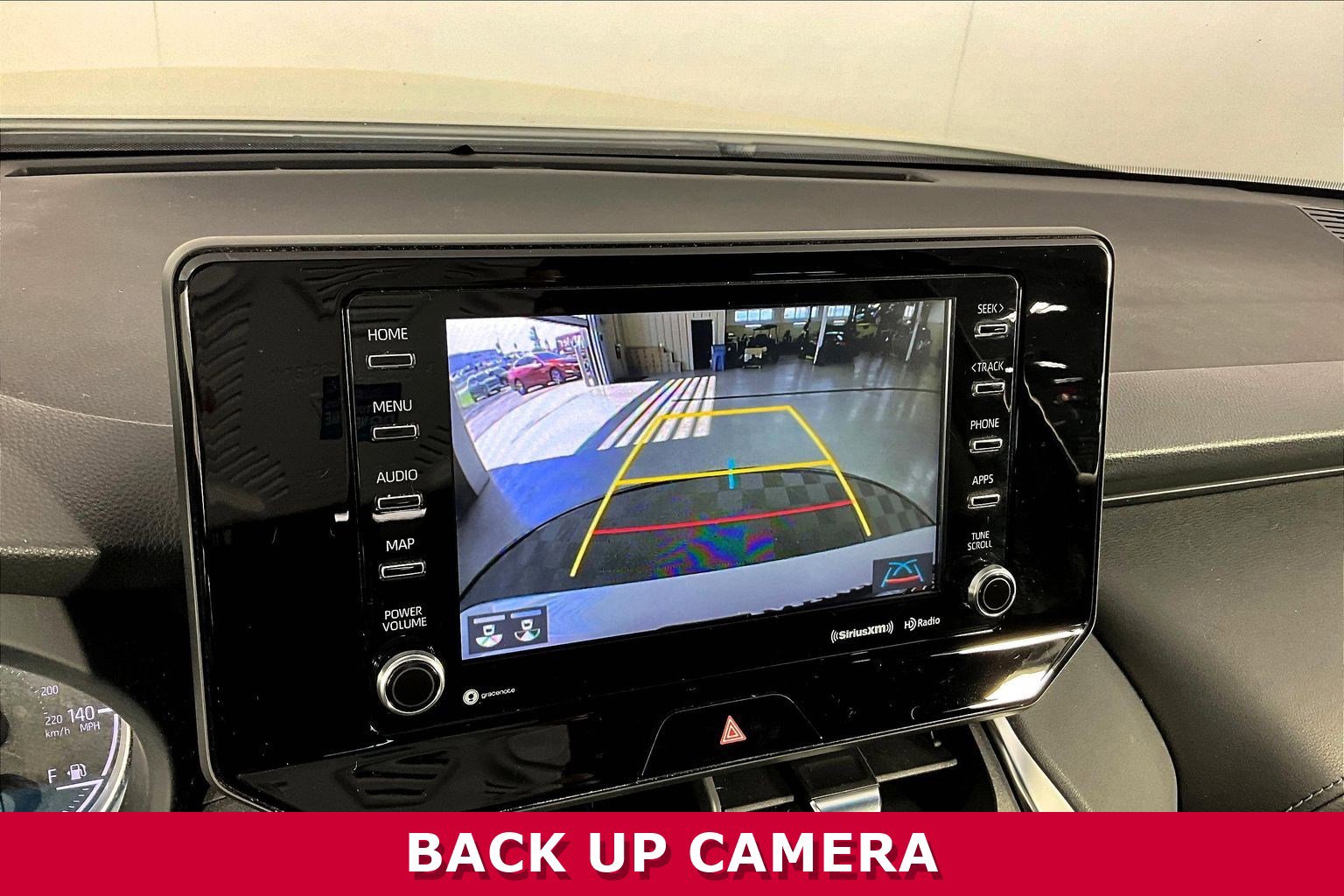 Used 2022 Toyota Venza LE AWD/4WD image 14