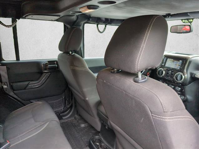Used 2016 Jeep Wrangler Unlimited Rubicon w/ Connectivity Group AWD/4WD image 20