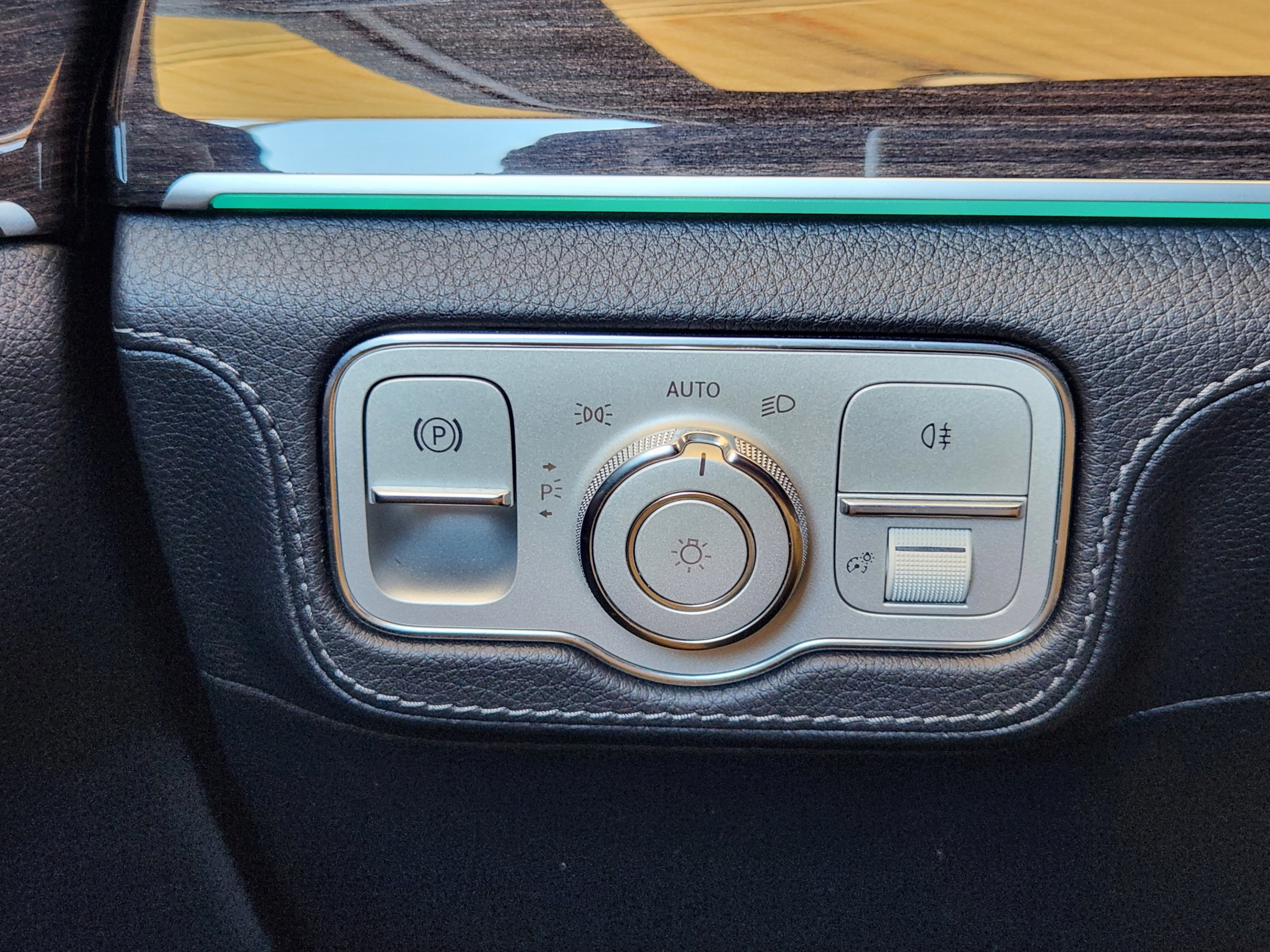 Used 2020 Mercedes-Benz GLE 350 image 18