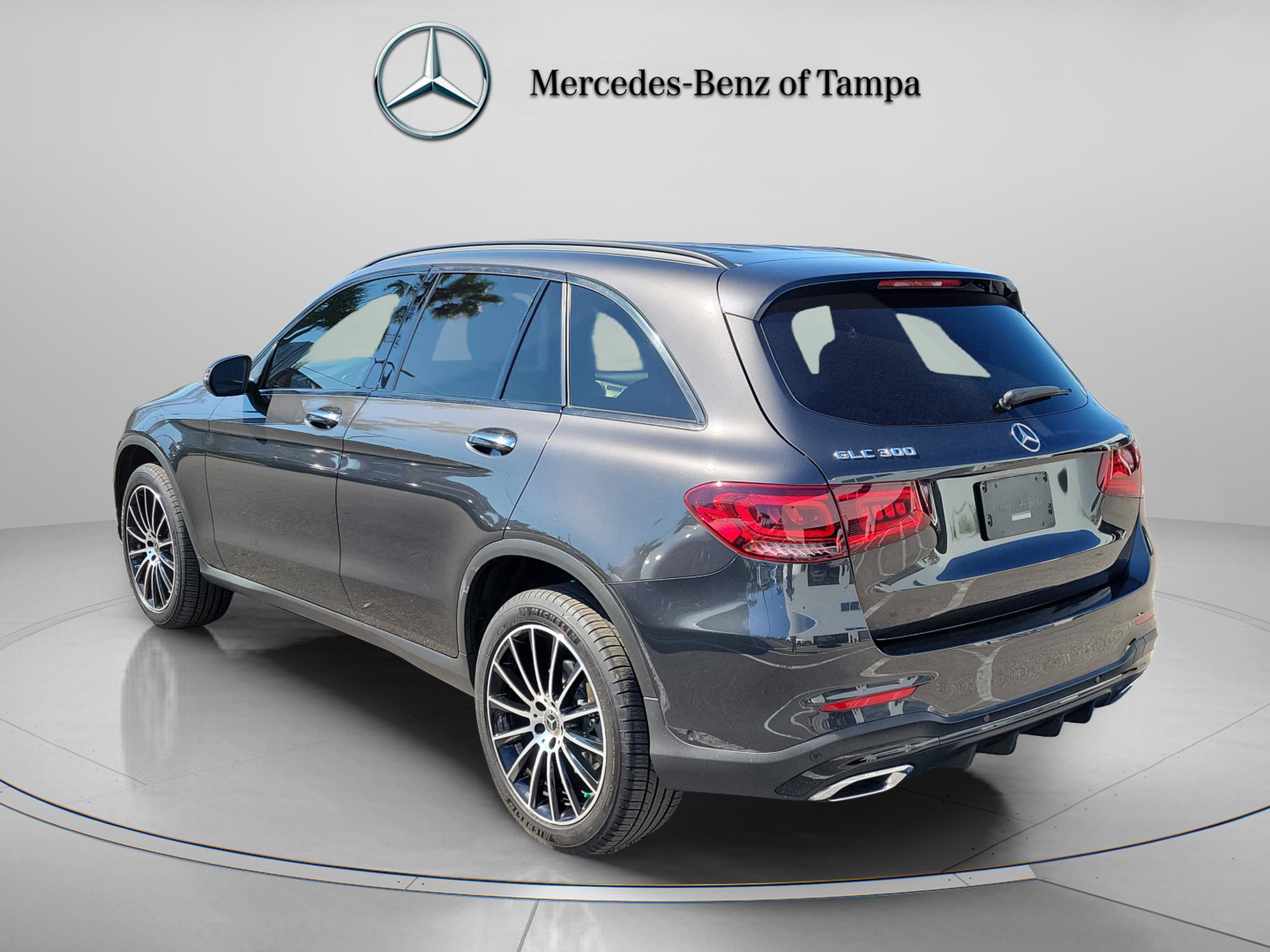 Used 2022 Mercedes-Benz GLC 300 image 3