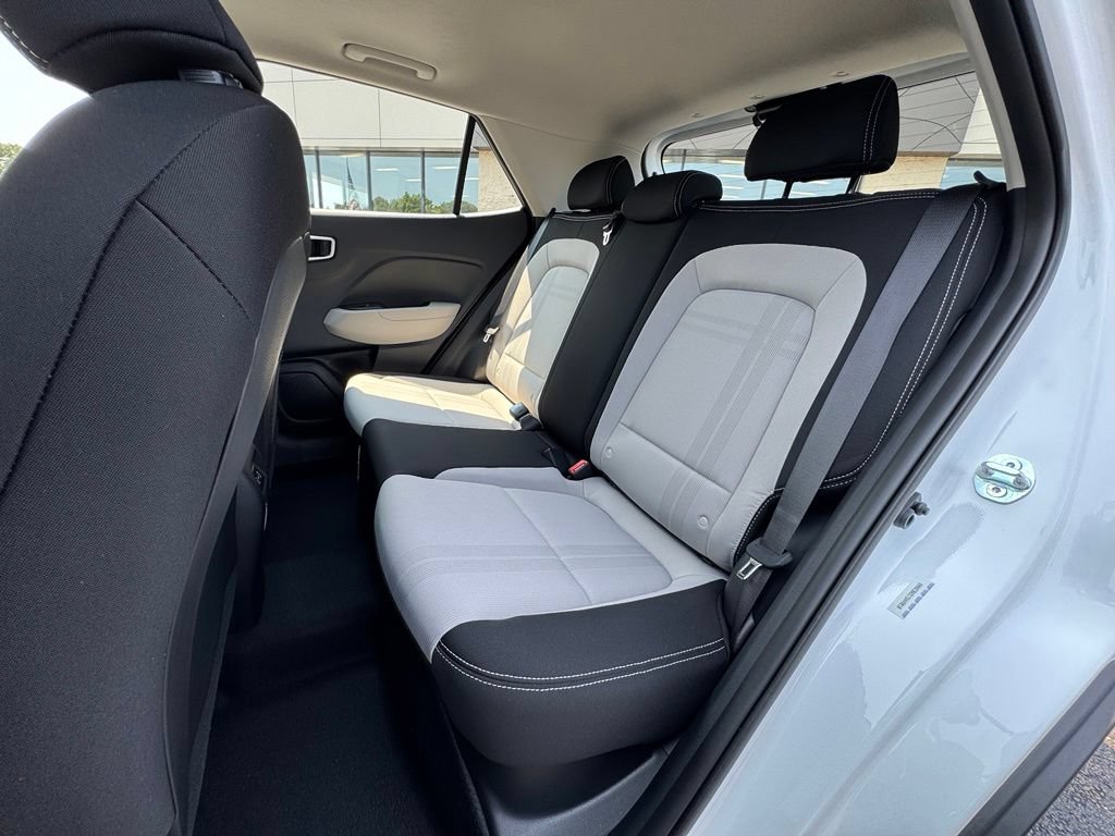 Certified 2026 Hyundai Venue SEL FWD image 11