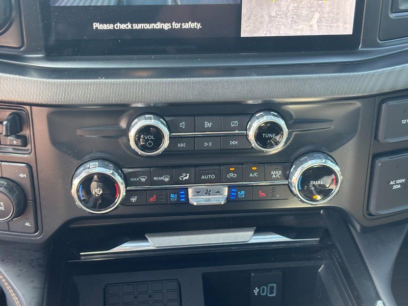 Used 2023 Ford F250 Platinum image 24