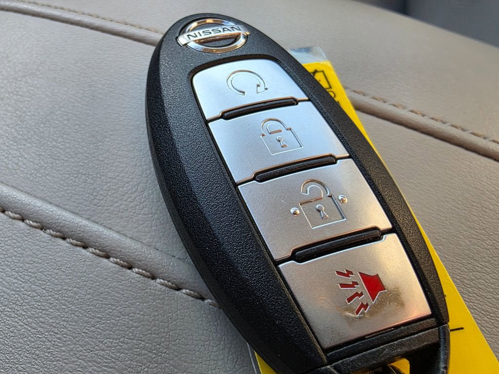 Used 2018 Nissan Rogue Sport SL image 28