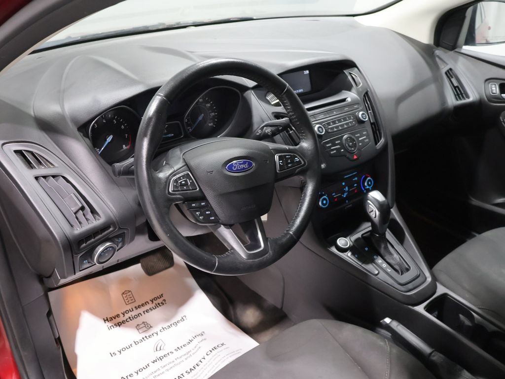 Used 2015 Ford Focus SE w/ SE Cold Weather Package FWD image 25