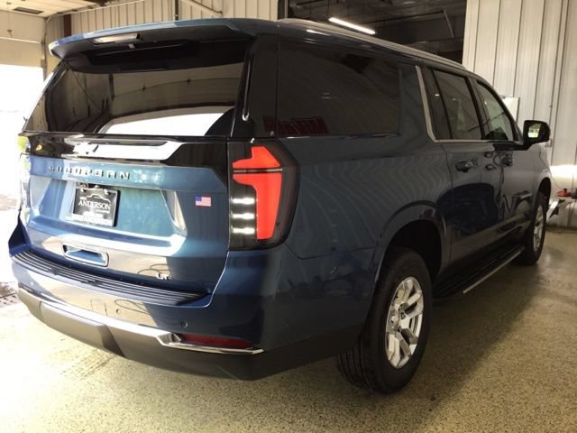 New 2026 Chevrolet Suburban LT w/ Comfort Package AWD/4WD image 4