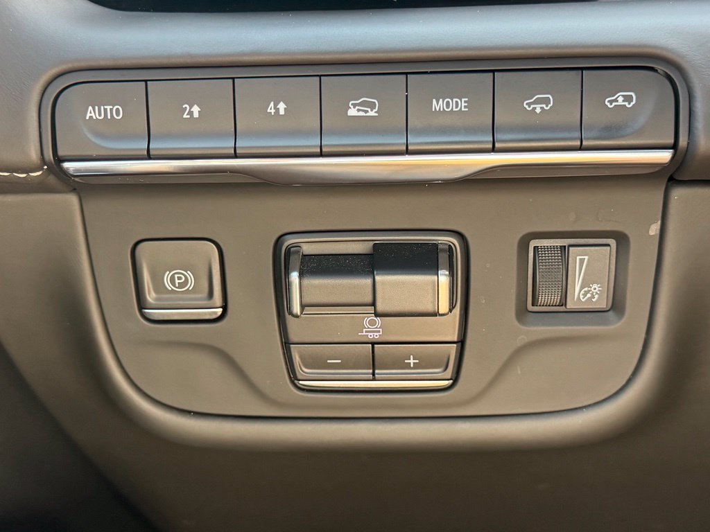 Used 2023 Cadillac Escalade Sport Platinum w/ LPO, ONYX Package AWD/4WD image 26