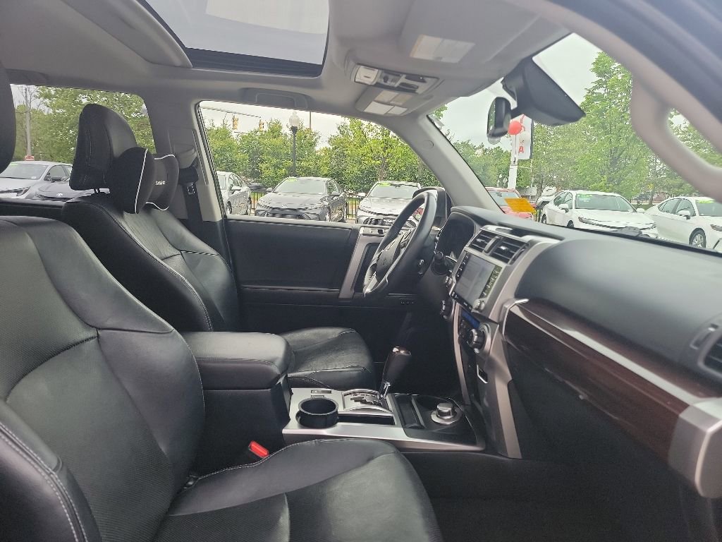 Used 2021 Toyota 4Runner Limited AWD/4WD image 15