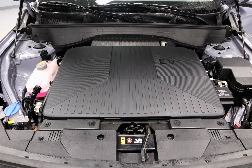 Certified 2024 Hyundai Kona SE image 17