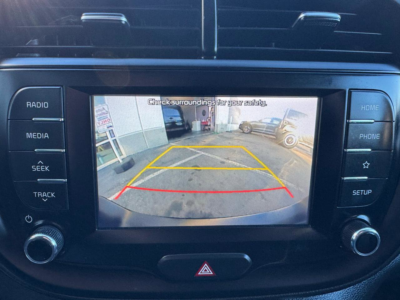 Used 2021 Kia Soul LX image 12