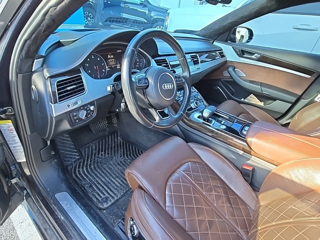 Used 2016 Audi A8 4.0T image 3