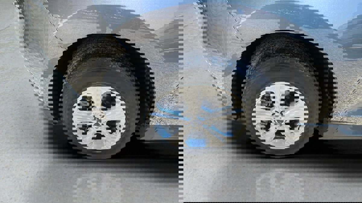 Used 2021 Ford Edge SE w/ Cargo Accessory Package image 19