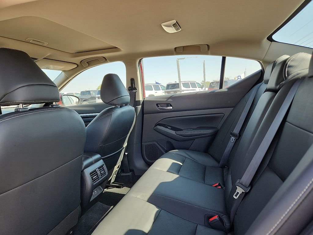 Used 2023 Nissan Altima 2.5 SL image 8