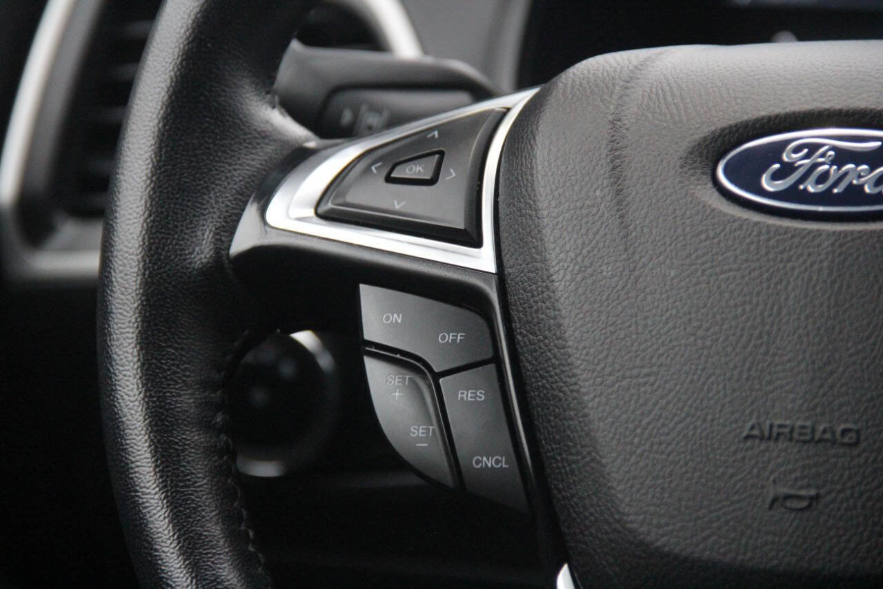 Certified 2023 Ford Edge SEL image 18