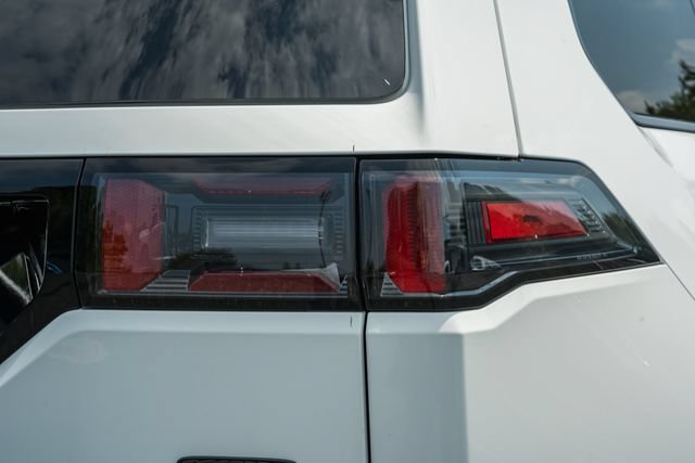 New 2026 Jeep Cherokee Overland AWD/4WD image 8