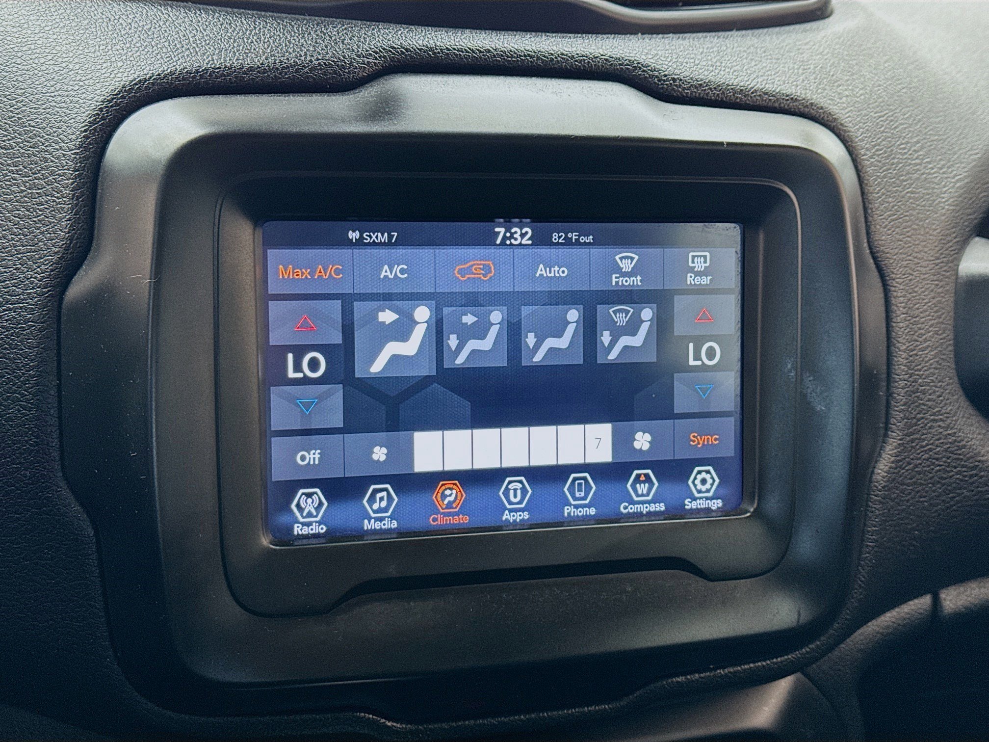 Used 2021 Jeep Renegade Sport image 10