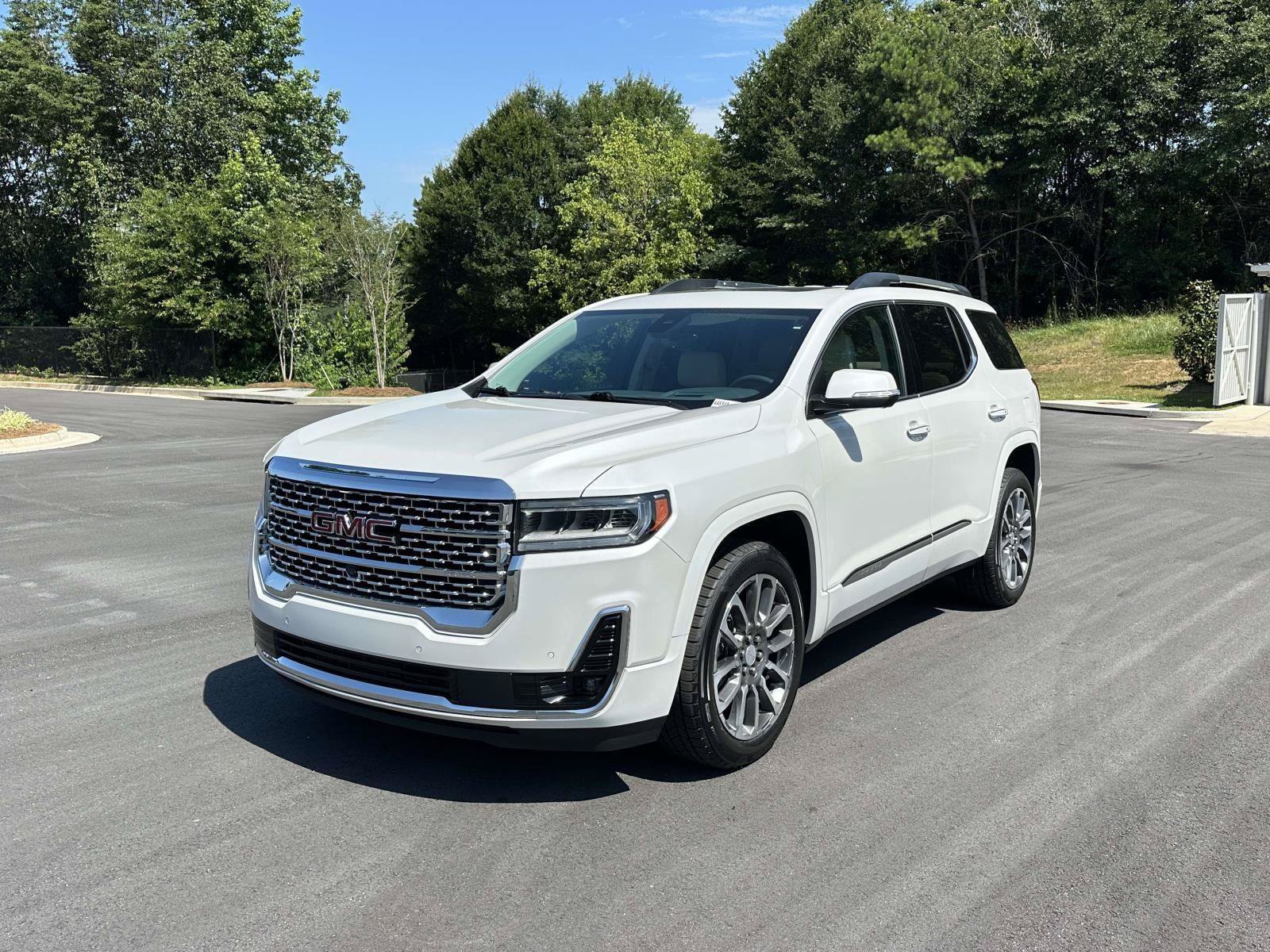 Used 2021 GMC Acadia Denali w/ Denali Technology Package FWD video 3