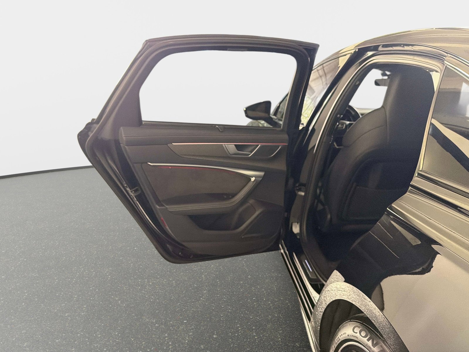 Used 2021 Audi S6 Prestige w/ Prestige Package image 30