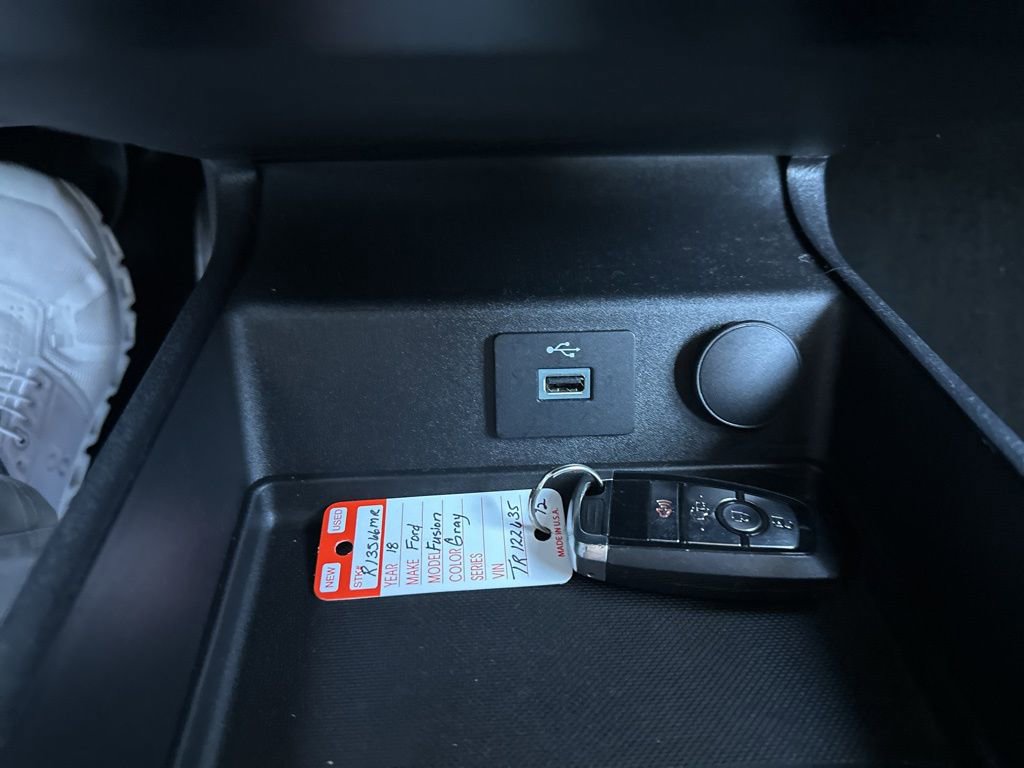 Used 2018 Ford Fusion S image 16