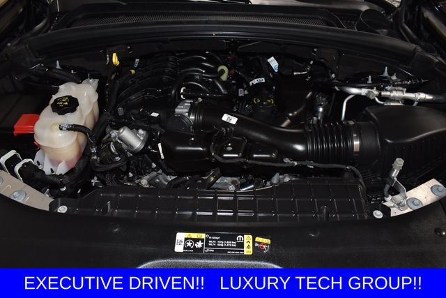 Used 2023 Jeep Grand Cherokee L Limited w/ Luxury Tech Group II AWD/4WD image 10