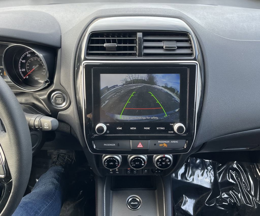 Used 2025 Mitsubishi Outlander Sport AWD image 14