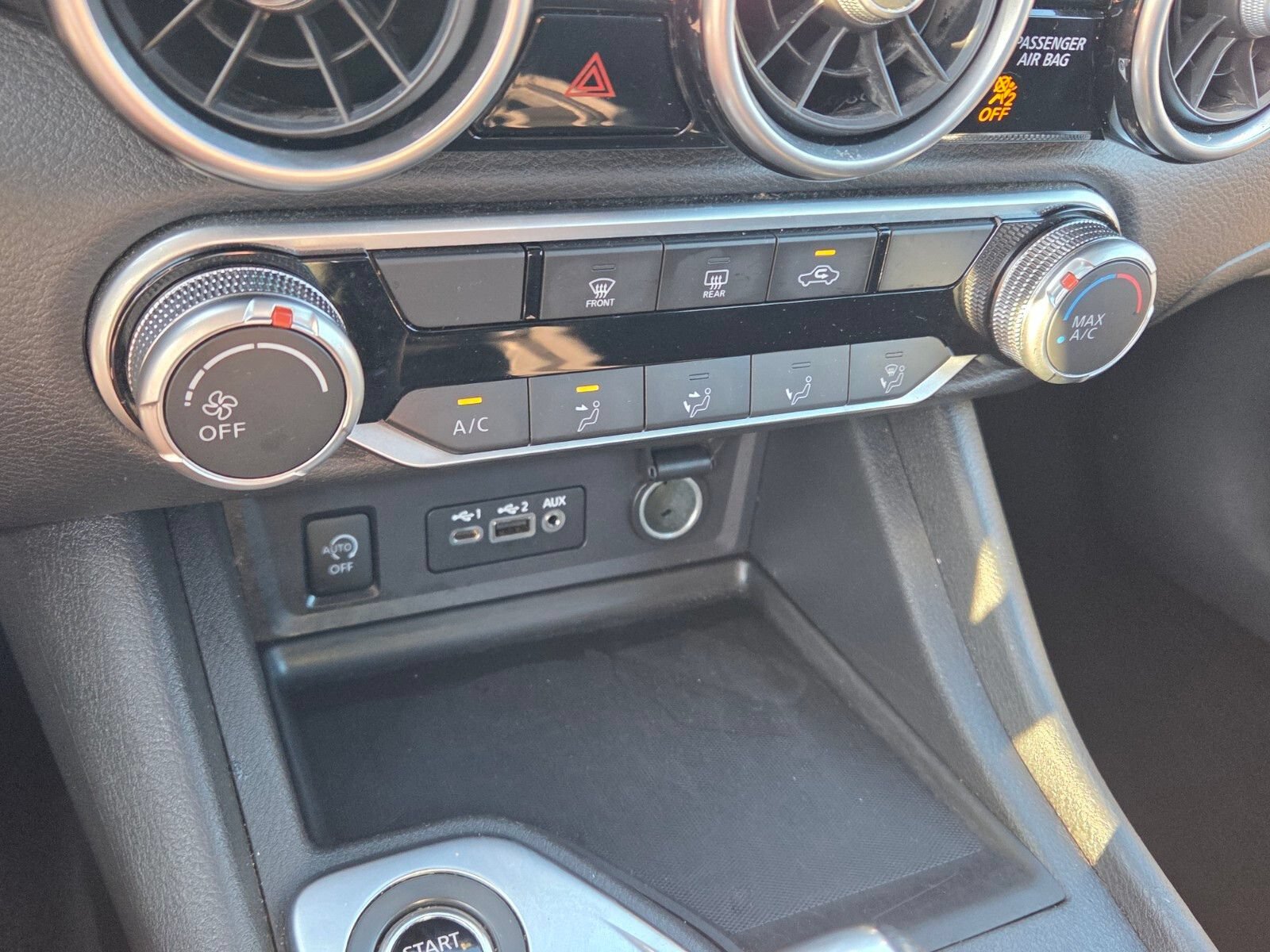 Used 2024 Nissan Sentra SV FWD image 22