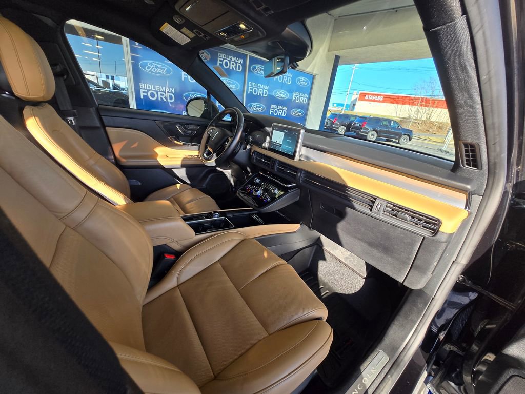Used 2022 Lincoln Corsair Reserve w/ Equipment Group 201A image 26