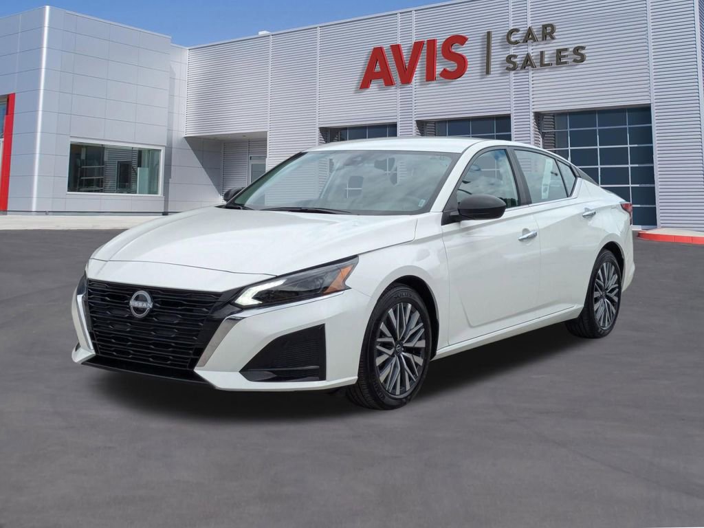 Used 2025 Nissan Altima 2.5 SV