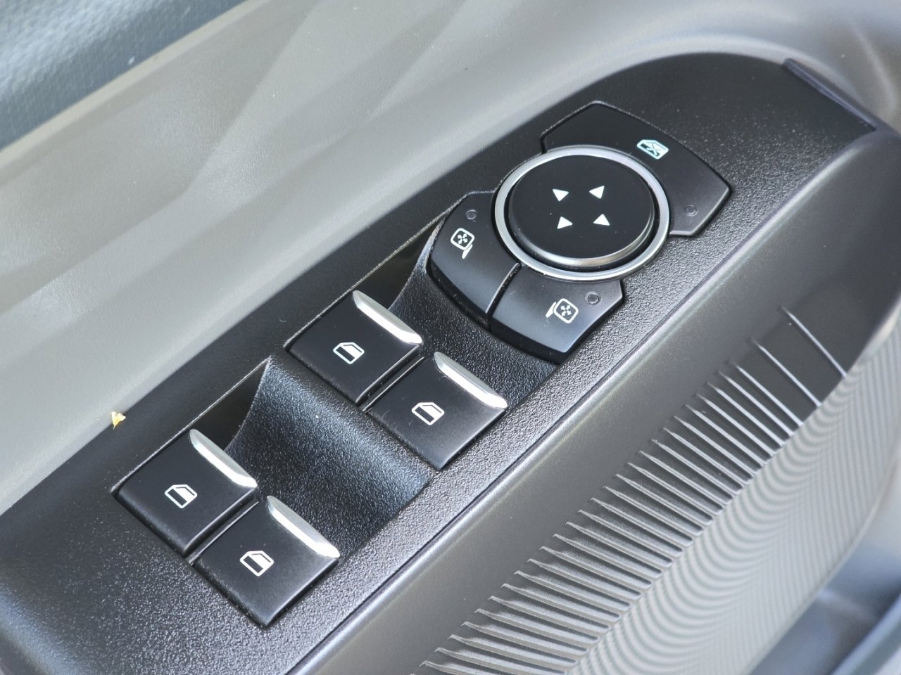 Used 2023 Ford Maverick XL image 25