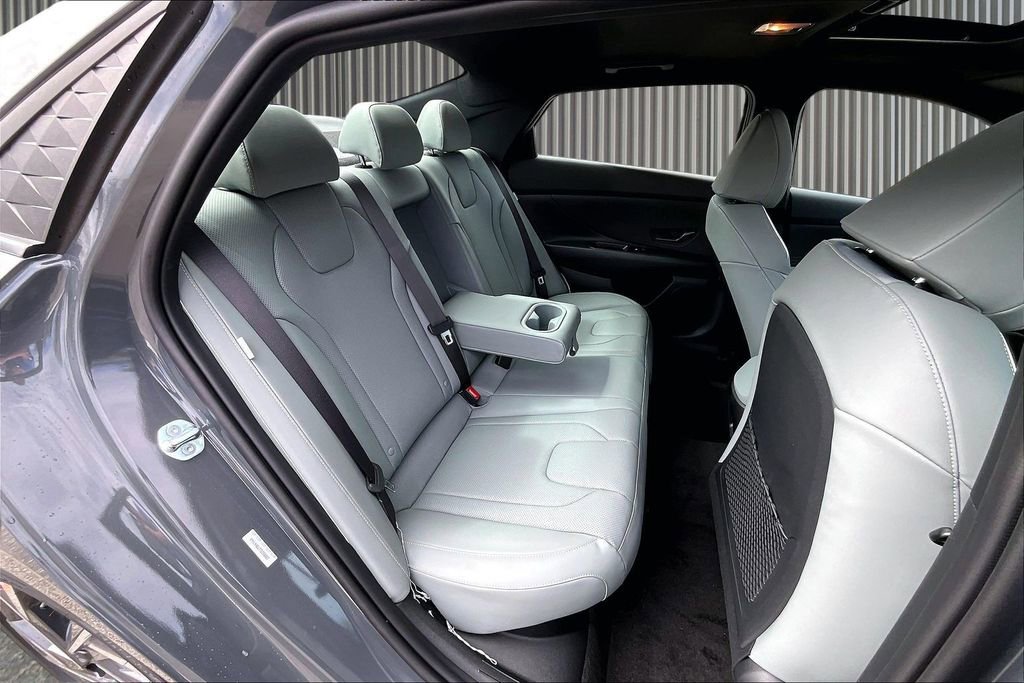 New 2026 Hyundai Elantra Limited image 11