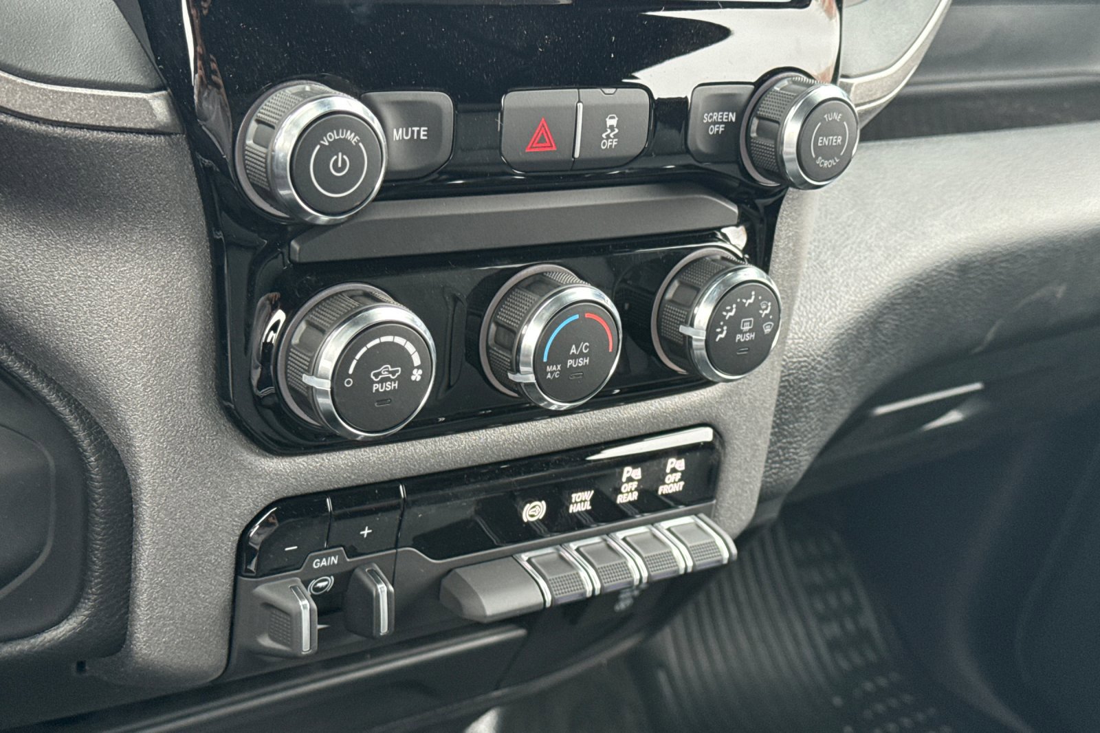 New 2026 RAM 2500 Tradesman image 18