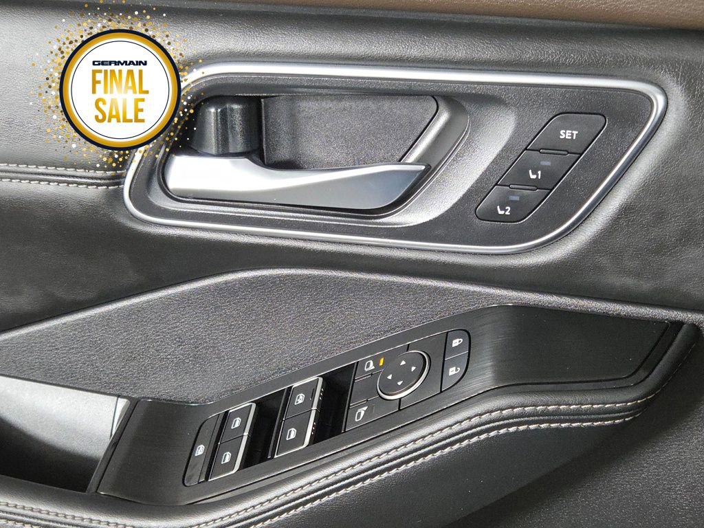 Used 2022 Nissan Rogue Platinum w/ Head-Up Display Package image 23