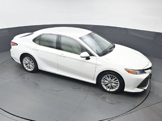 Used 2018 Toyota Camry XLE FWD image 38